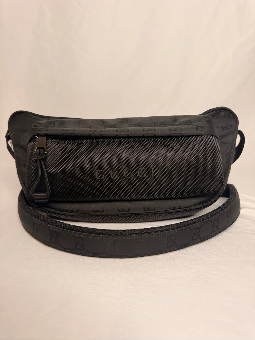 Gucci Nexus Large GG Nylon Sling Crossbody NWT w/ Gift Box 838929